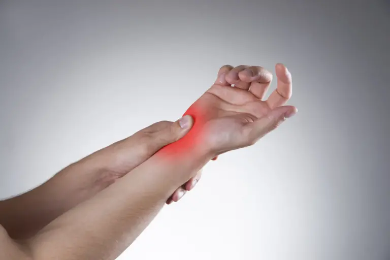 carpal tunnel wrist pain axis health center saskatoon chiropractor massage acupuncture physiotherapy